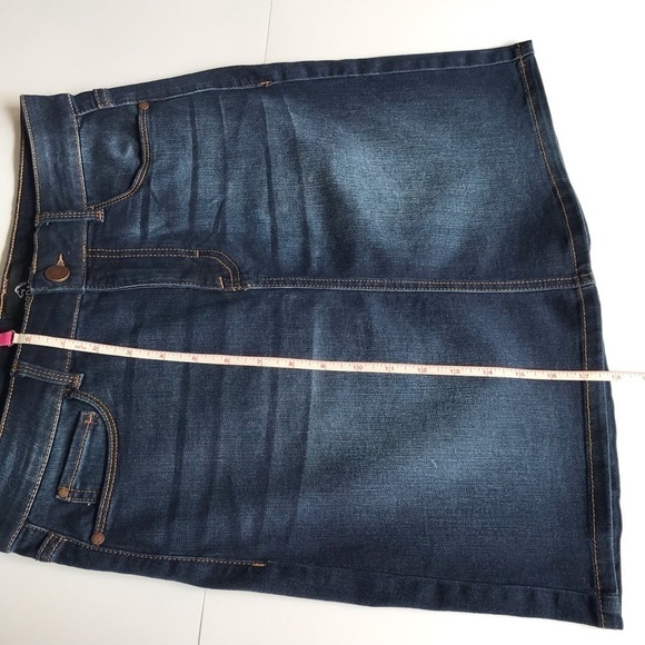 Jordache - Women’s Denim Mini Skirt with Pockets. Size: 4 - Picture 9 of 12
